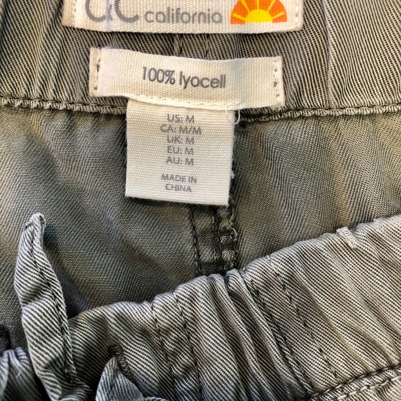 Olive Green Shorts Size: Medium (M) - Picture 2 of 4